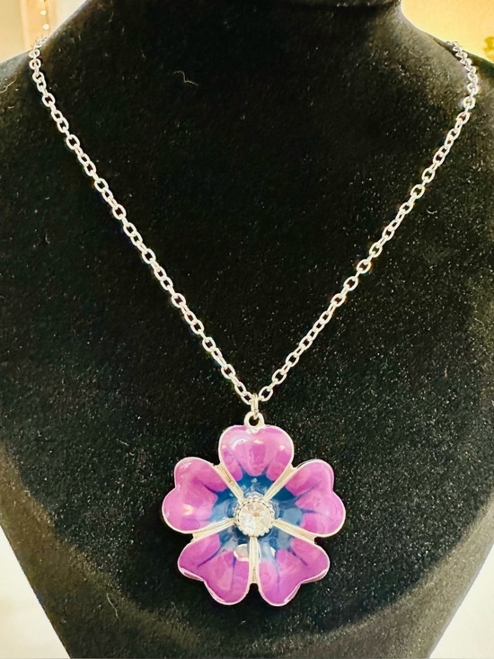 Purple Enamel Flower Pendant Necklace NWOT